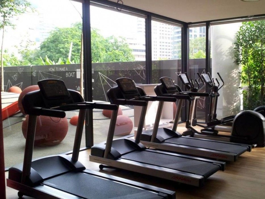 E&O Residences Kuala Lumpur Exterior foto A row of treadmills